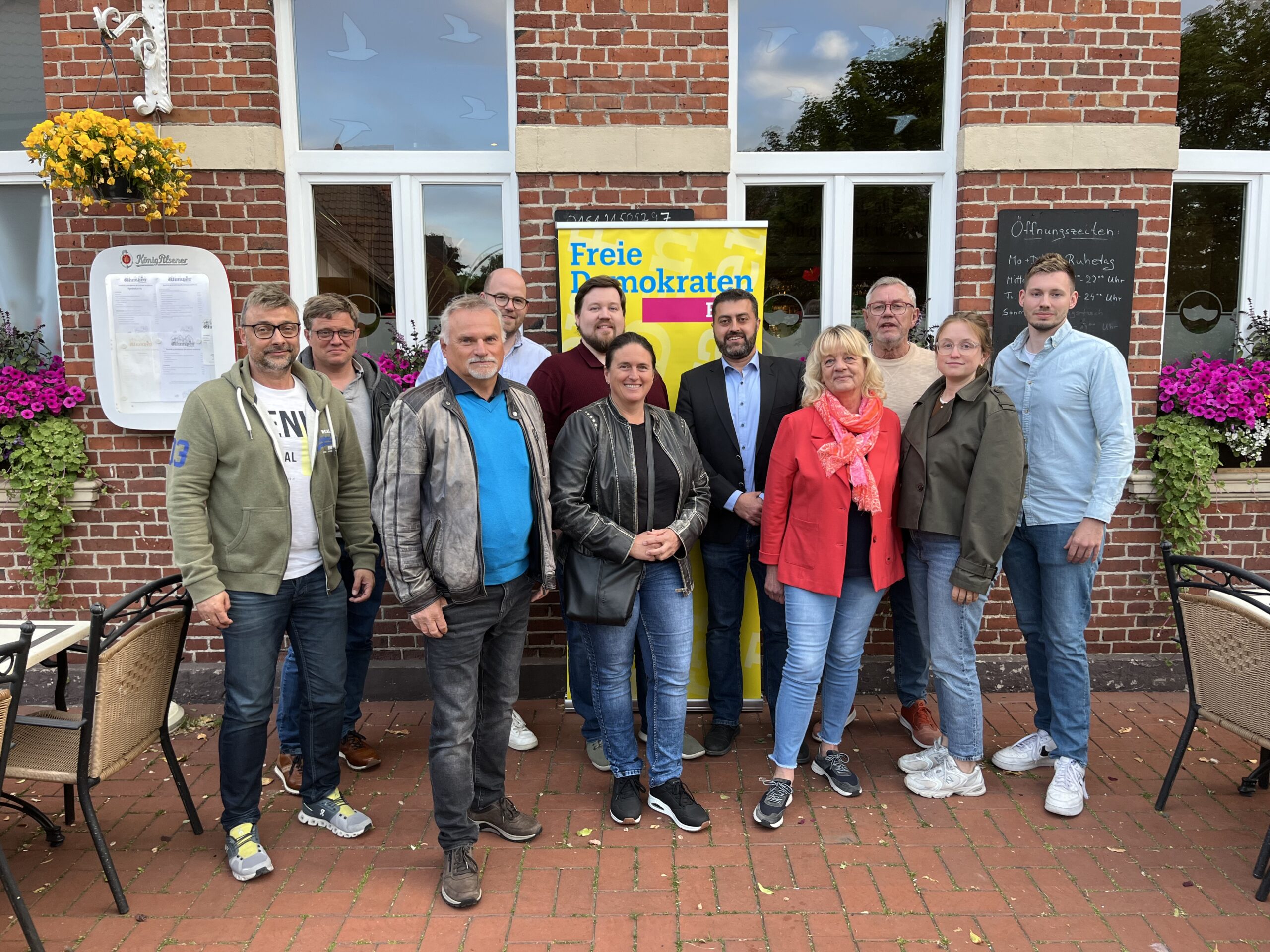 (von links nach rechts): Jochen Kohler, Gerrit Möllers, Reinhold Becking, Johannes Philipper, Marco Schultewolter, Dr. Irina Schmidt, Saman Marbina, Christiane Gottheil, Reinhard Böcker, Lisa Kappelhoff und Leon Avermann